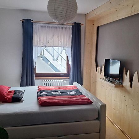 Ferienwohnung - Chayenne Apartment Mit 2 Schlafzimmern Klinga المظهر الخارجي الصورة